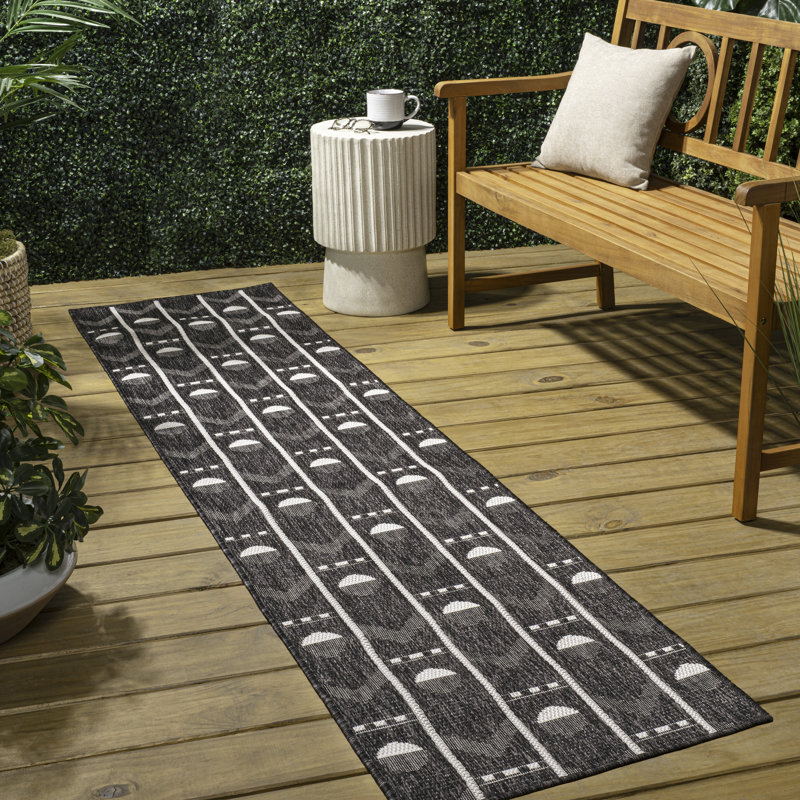 Tapis intérieur / extérieur moderne géométrique noir / crème Matthew, Tapis de couloir 2 pi x 7 pi 10 po