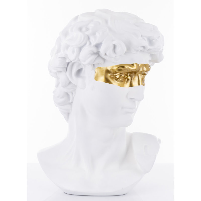 Anthonyson Figurines & Sculptures