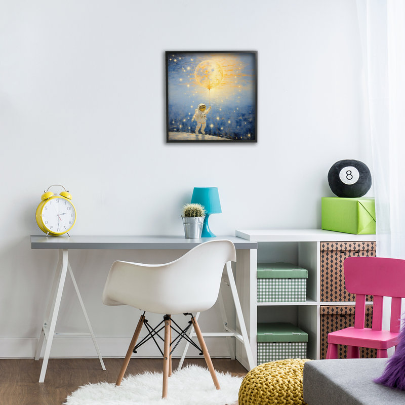 Astronaute avec ballon cosmique de rêve, estampe numérique, design par Angie Hawke, Giclée encadrée noir minuit