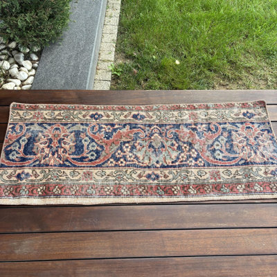 Petit tapis turc vintage à tissage plat en rouge et ivoire pour un décor rétro