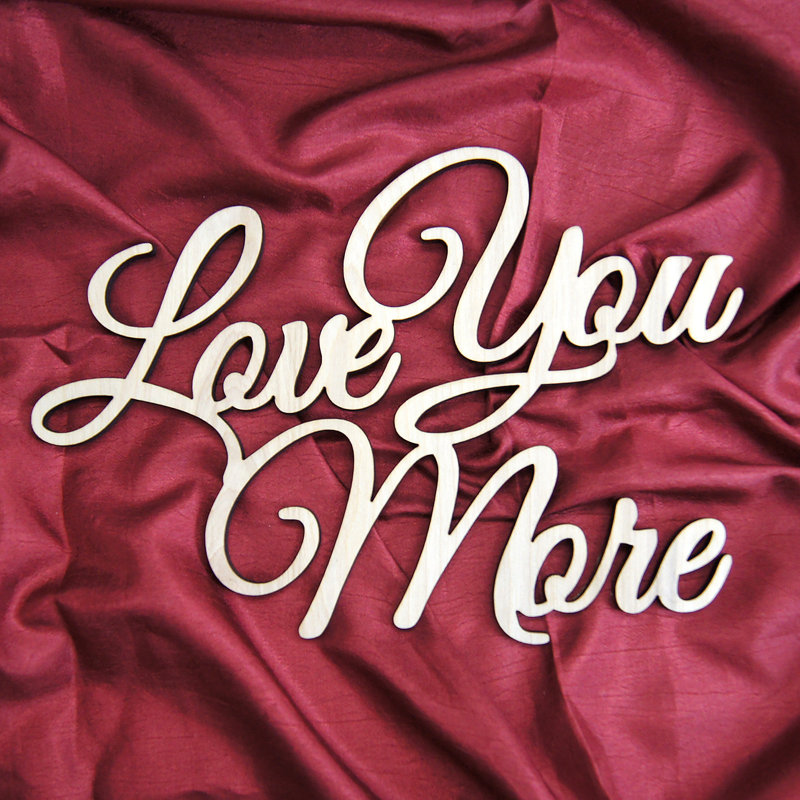Surmatelas à gâteau de monogramme peint Love You More, Lilas