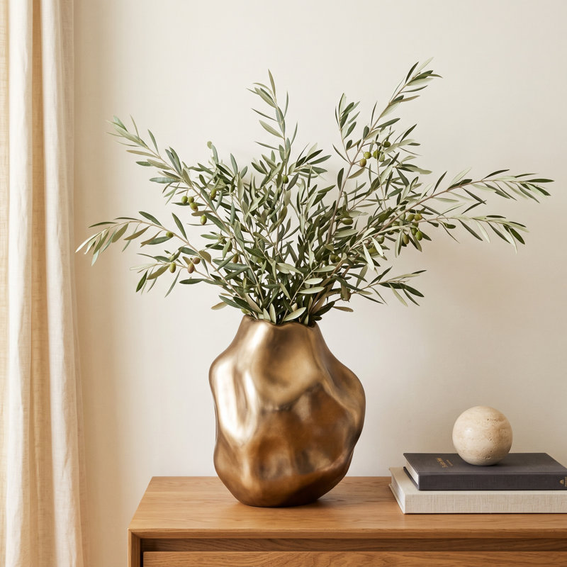 Tanis Table Vase 1