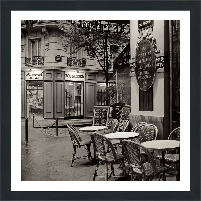 « café, montmartre » par alan blaustein,, reproduction de photo encadrée, H 33,5 po x l 33,5 po x P 0,75 po