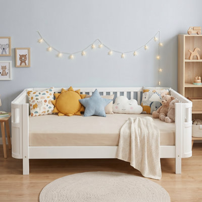 Twin Size Convertible Toddler Bed with Removable Safety Guardrails, Curved Side Panels, Solid Wood Kids Daybed, Low Floor Bed for Bedroom & Playroom, White