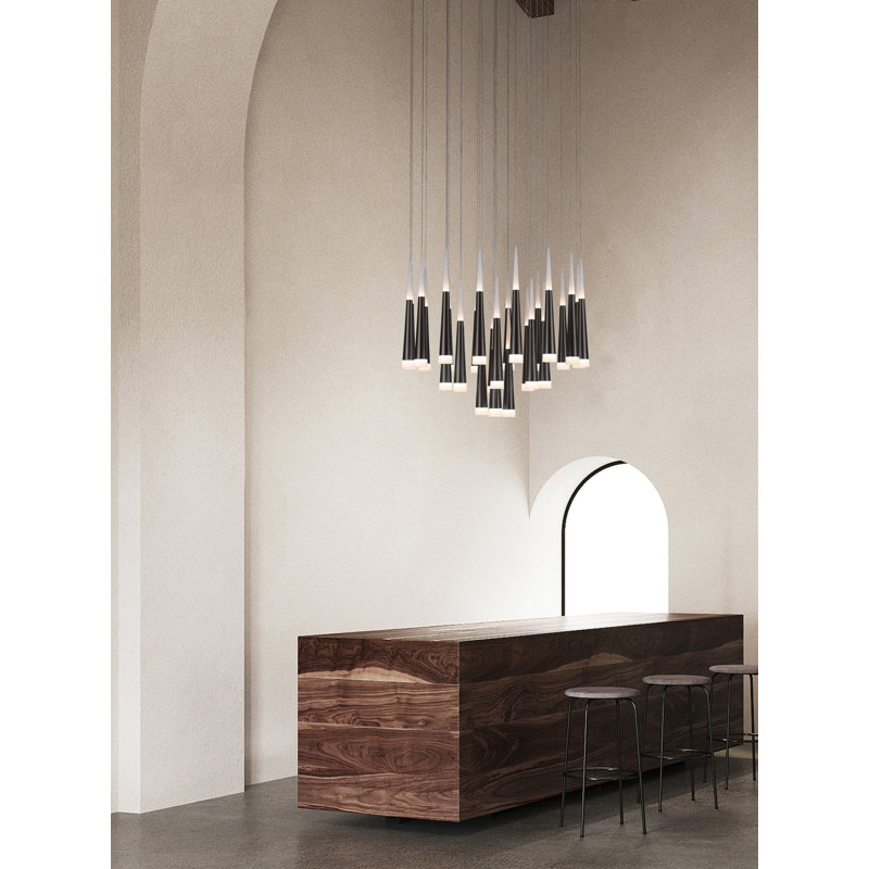 Lustre à niveaux 16 lumières DEL Keshana, Aluminium brossé