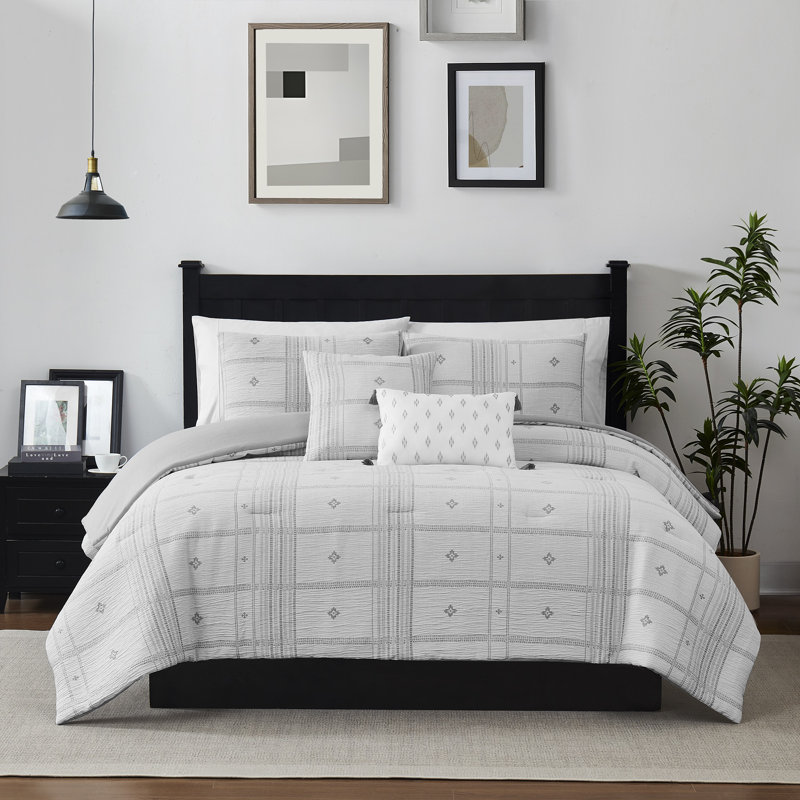 Modern Threads 5-Piece Jacquard Elena Comforter Set, King Comforter + 4 Additional Pieces