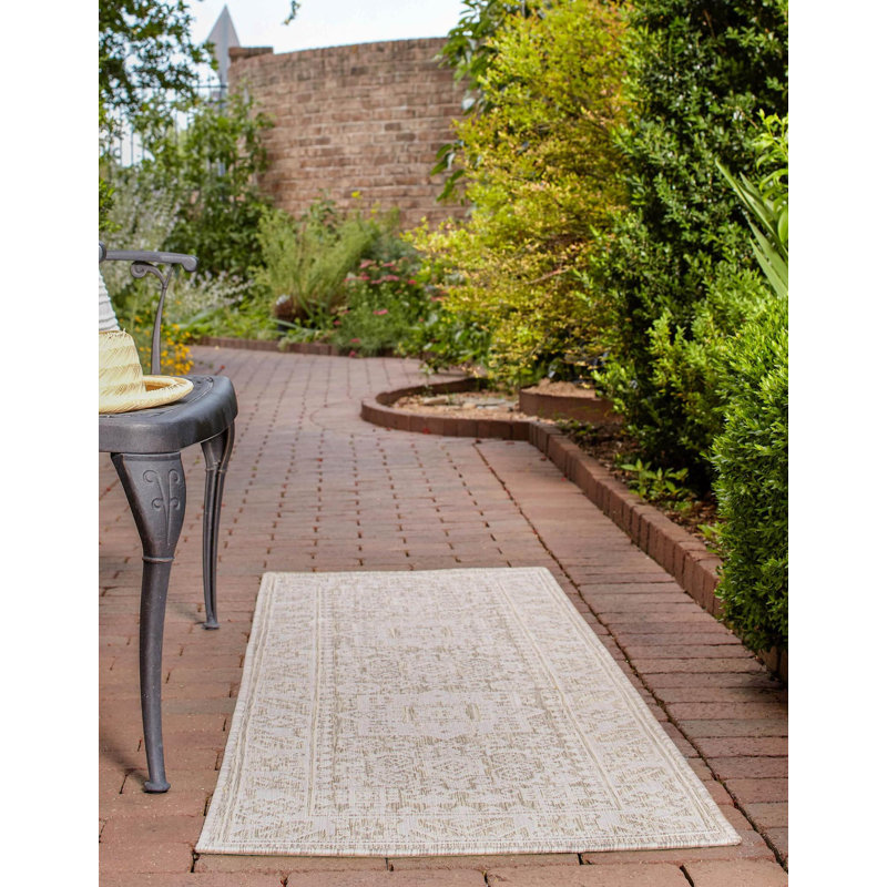 Tapis intérieur / extérieur beige Danera, Tapis de couloir 2 pi x 7 pi 10 po