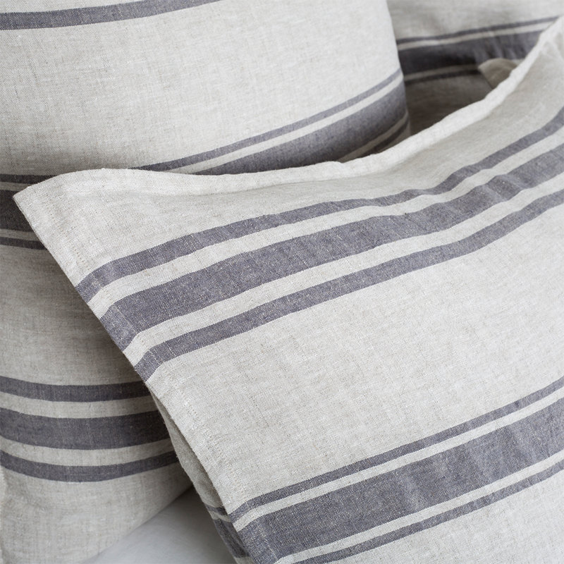 Jackson 100% Linen Buttons Sham, King, Flax/Midnight