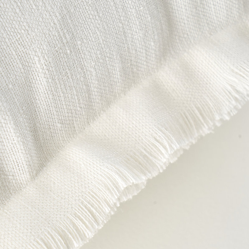 Housse de coussin olive brodée
