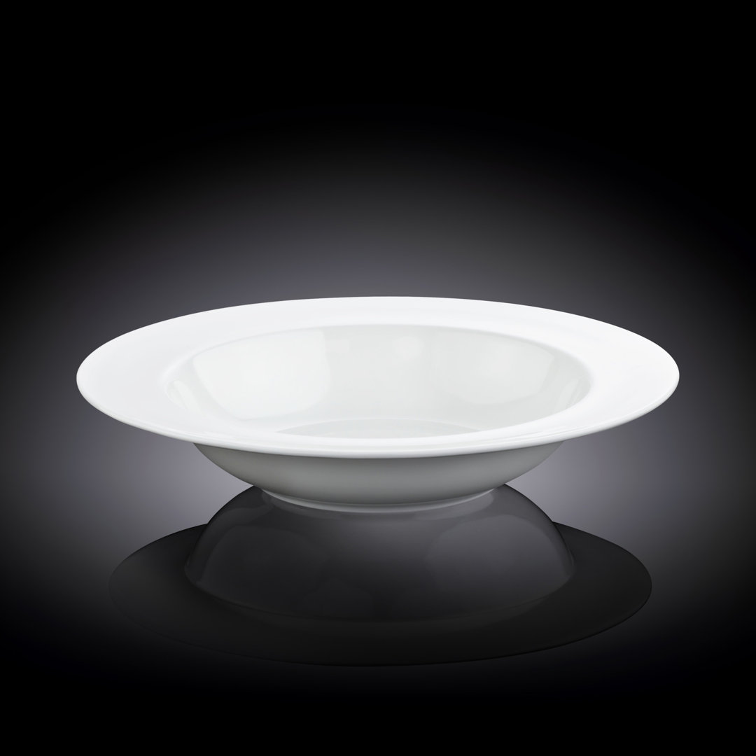 Fine Porcelain 23cm Plate