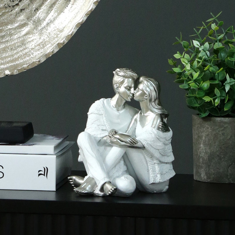 Arniesha Polyresin Sitting Couple Figurine & Sculptures for Living Room Decoration, Home Decor Accent Piece
