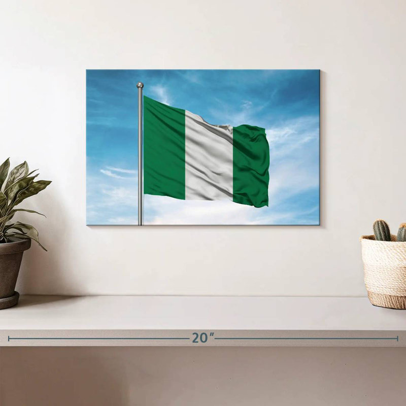 Drapeau nigérian hissé, H 8 po x l 12 po