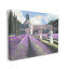 «Women in Lavender Field Countryside Classic Architecture» par Heide Presse - impression d'art graphique