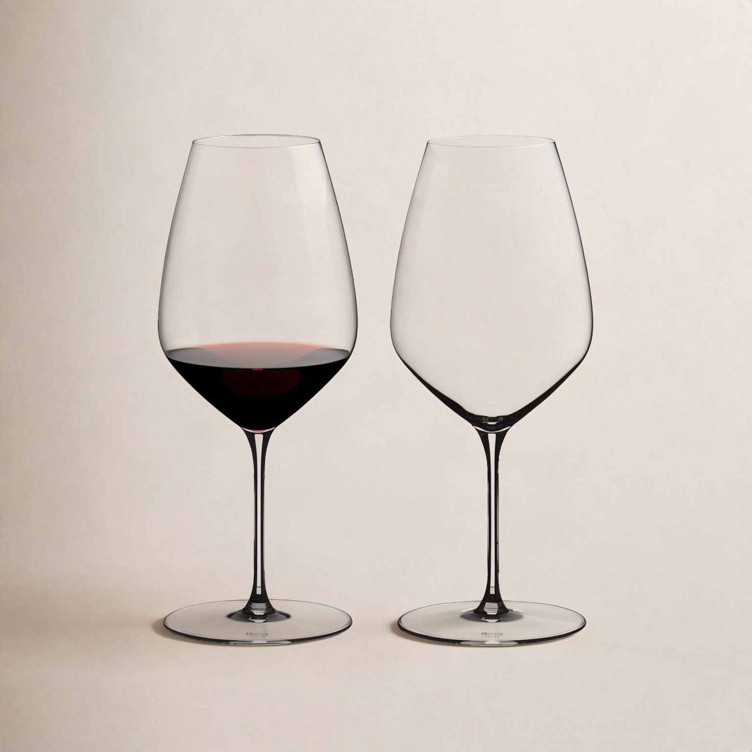 Veloce Crystal Red Wine Glass