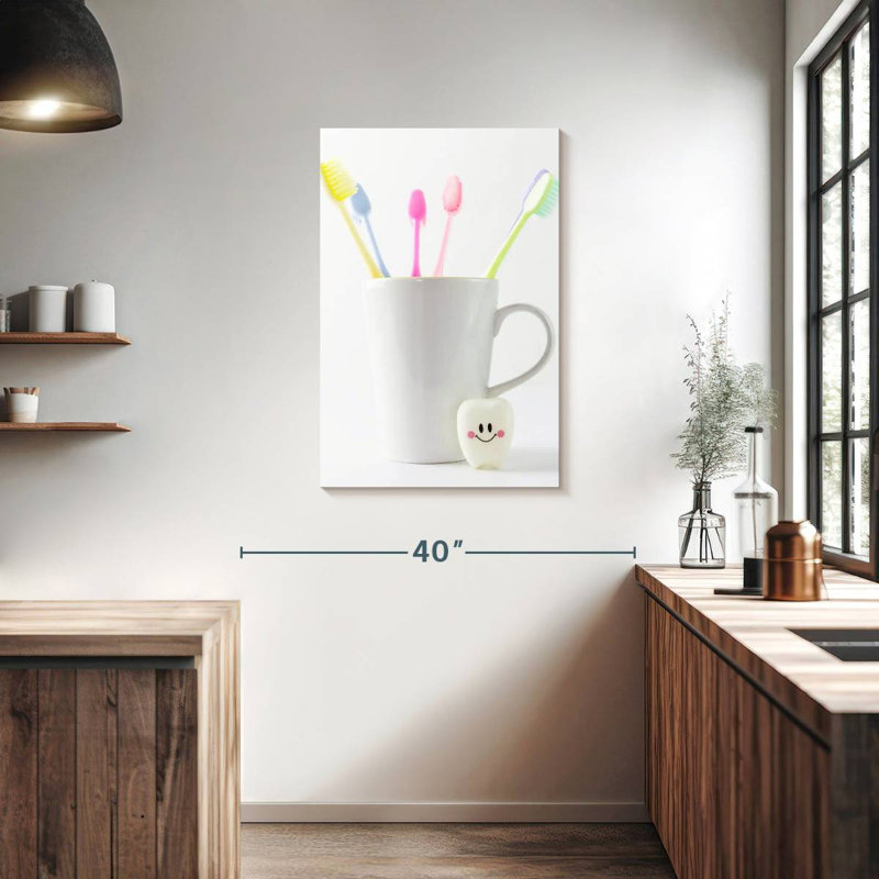 Alcaraz Toothbrush Mug, 36" H x 24" W