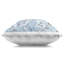 Coussin Minted Serenity pair, imprimé par Melissa Wang