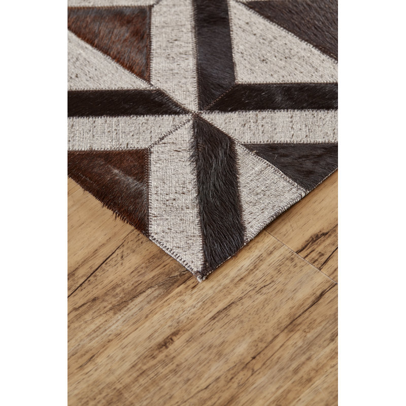 Grossi Geometric Indoor Rug, Rectangle 2' x 3'