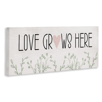 «Subtle Love Grows Here», toile par Lil 'Rue