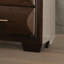 Table de chevet style transitionnel 1pc avec tiroirs en queue d'aronde à l'avant et à l'arrière français