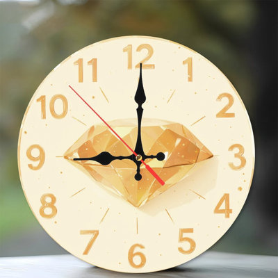 Diamant doré sur horloge