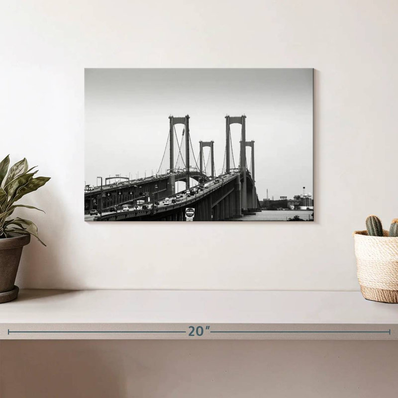 Lilie Delaware Bridge Monochrome, 26" H x 39" W