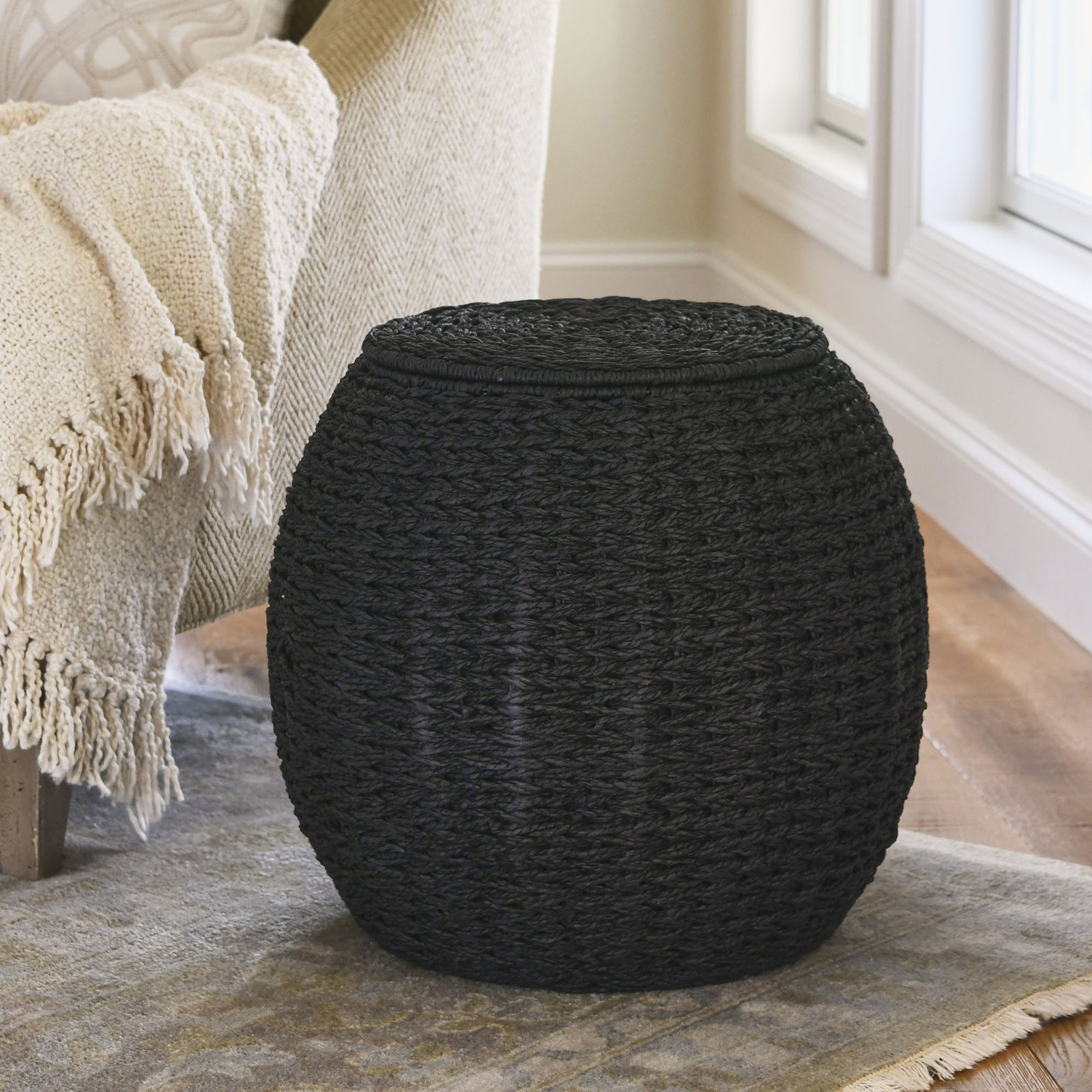 Baudette End Table, Black