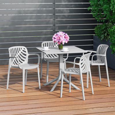 4-Person Outdoor Square Dining Set