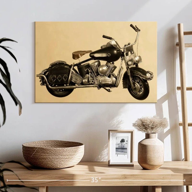 Vieille moto, H 16 po x l 24 po