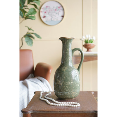 Vase en céramique 7,1 x 6,1 x 14,2 po avec finition vert olive et motifs floraux