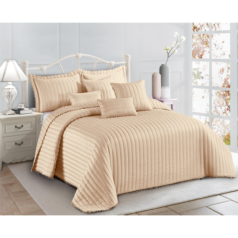 Willmot Microfibre Bedspread Set, Beige, 185 x 240 cm Bedspread - 1 Pillowcase