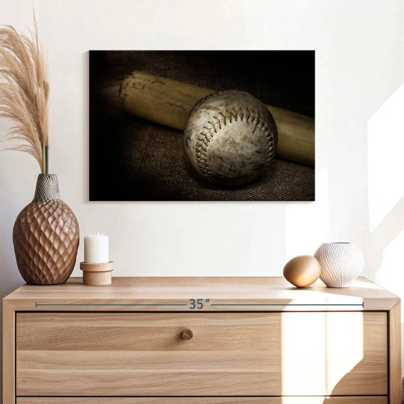 Sireci Softball Bat, 16" H x 24" W