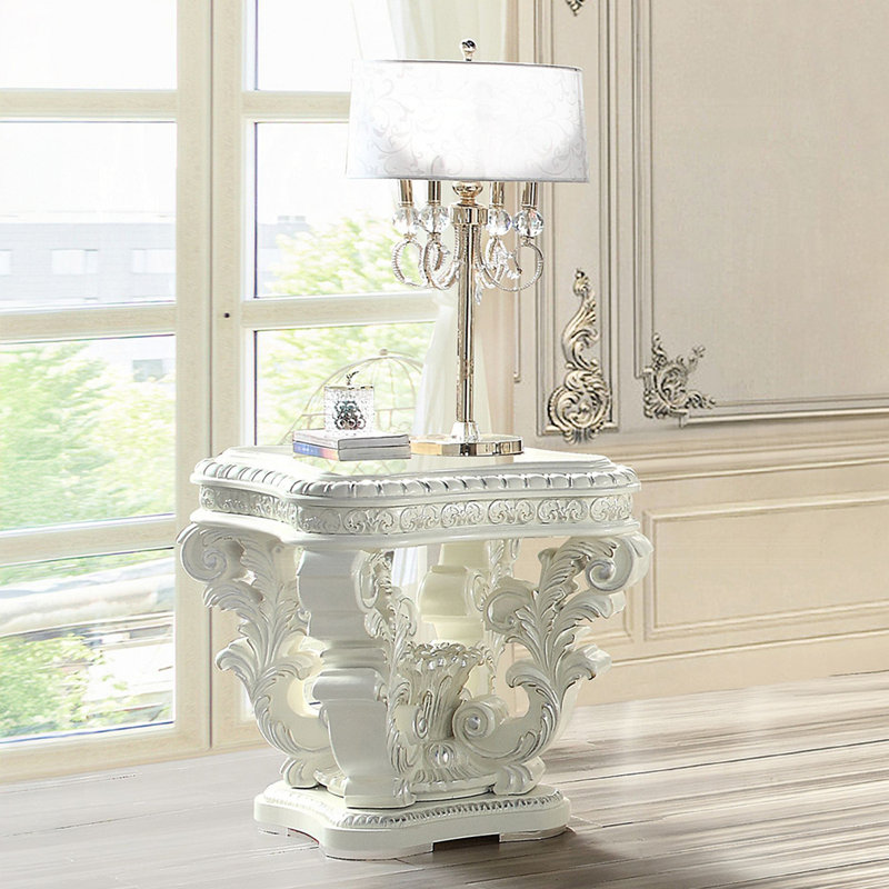 Table de bout carrée blanche antique