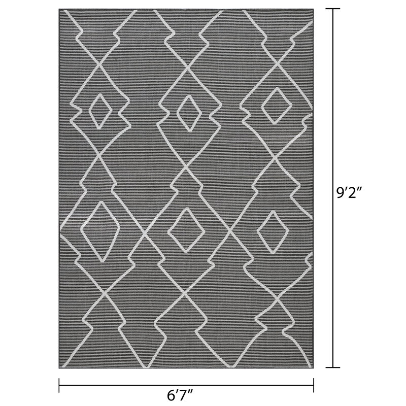 Kharter Geometric Indoor / Outdoor Rug, Rectangle 6'7" x 9'2"