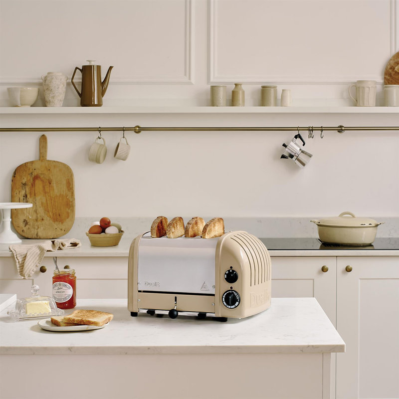 4 Slice Classic Toaster Sandstone
