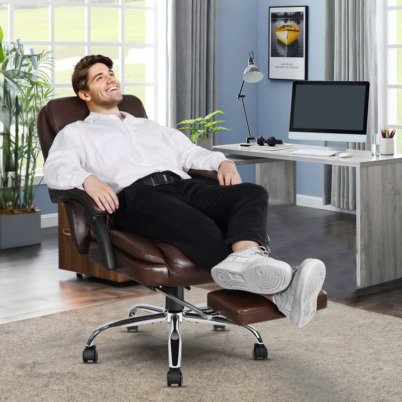 6 Point Vibrating Massage Office Chair with Heating Function, Footrest, Height Adjustable, Brown