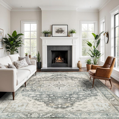Tapis orientaux floraux, lavables à la machine et antidérapants, disponibles dans une variété de motifs.