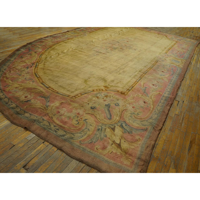 Late 19th Century French Savonnerie Carpet (12' 3'' x 21' - 375 x 640 cm )