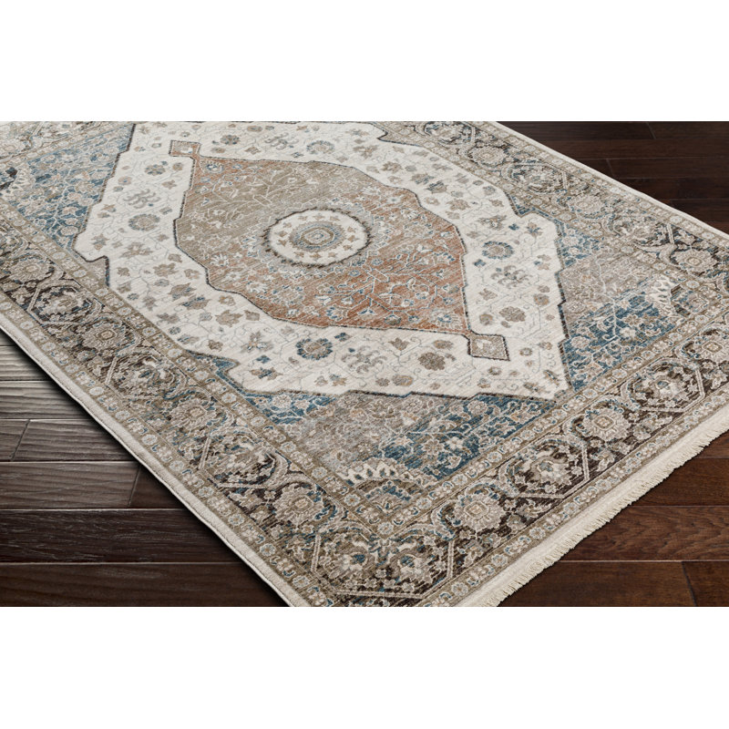 Everly Oriental Indoor Rug, Round 5'3"