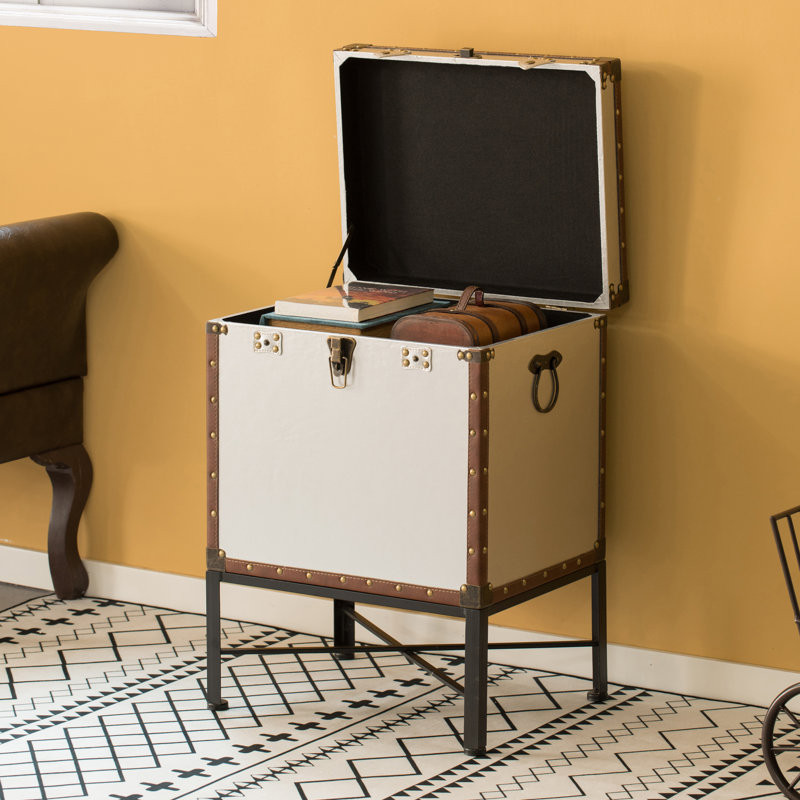 Agata End Table, Silver