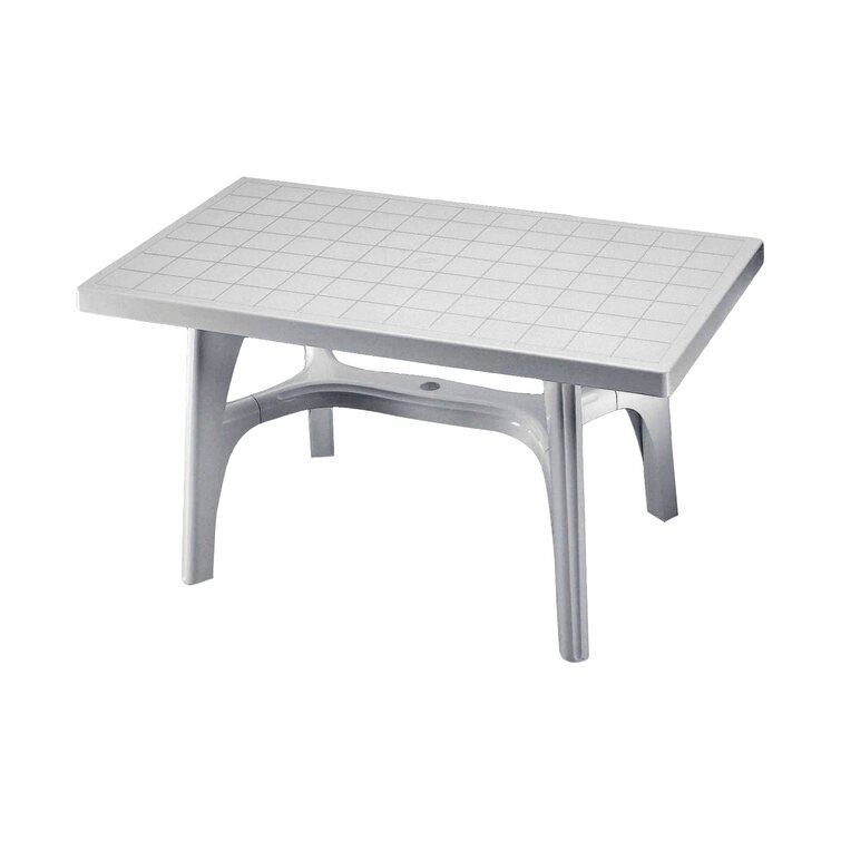 Pippin Plastic Dining Table
