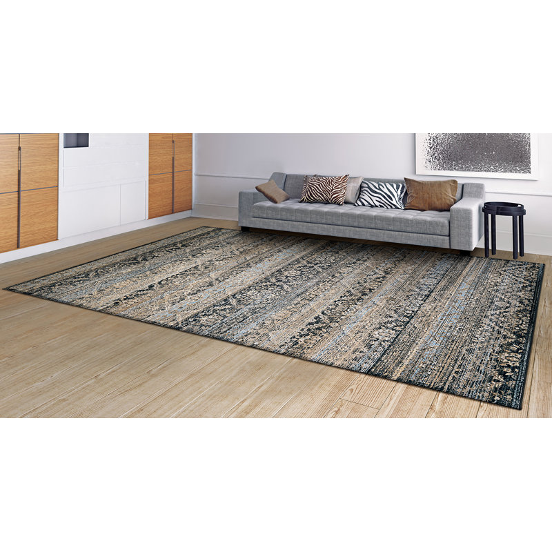 Doughlin Geometric Indoor Rug, Rectangle 5'3" x 7'6"