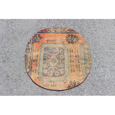 Chic tapis bohémien rond en orange vif pour la décoration de la maison, idéal pour les petits espaces et parfait pour mettre en valeur une chambre