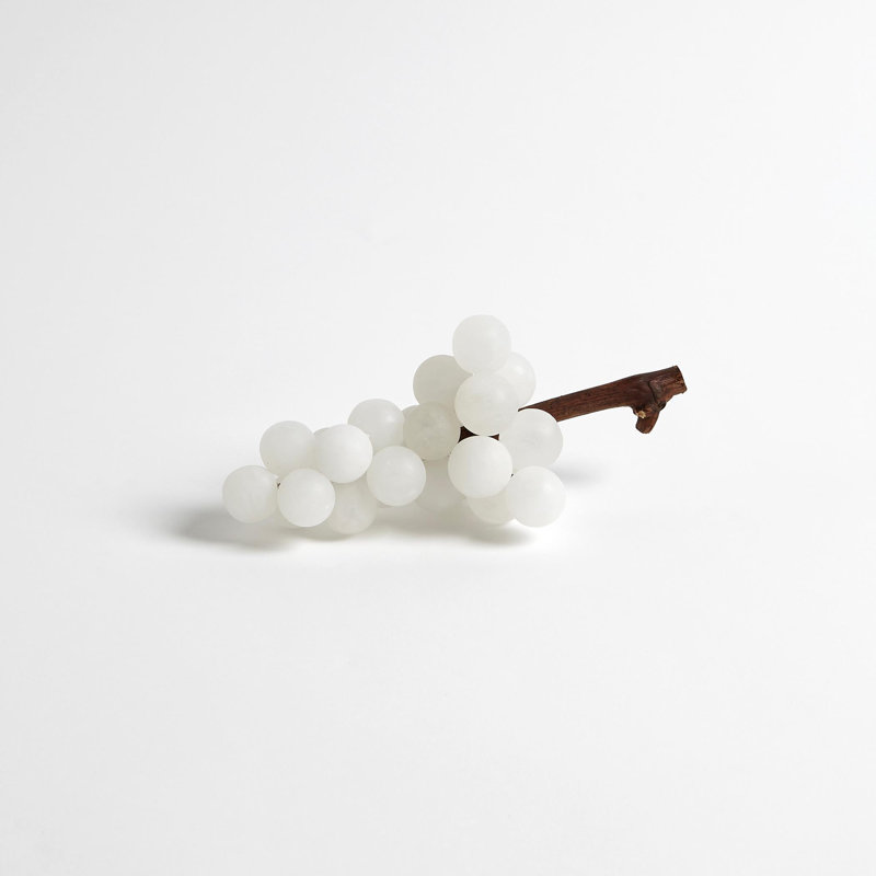 Sculpture raisins bella, H 3,75 po x l 8 po x P 4 po, Albâtre