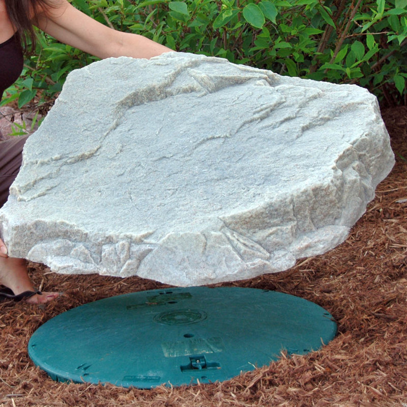 Fieldstone Gray Polyethylene Garden Rock Cover