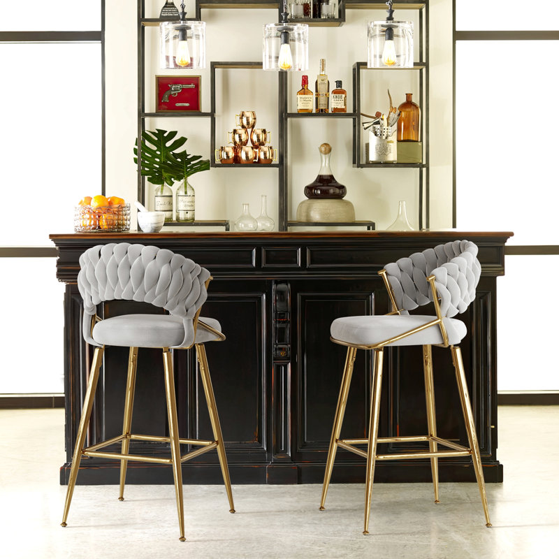 Tabouret de bar moderne en velours de 64 cm (25,2 po) avec détails raffinés, design ergonomique et assise moelleuse, idéal pour îlot de cuisine et bar.