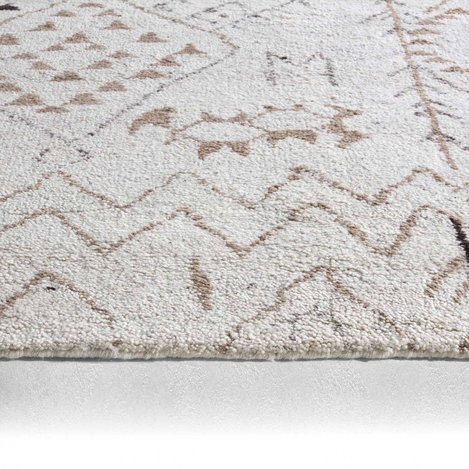 Overby Ivory Hand-Knotted Oriental Wool Rug, Runner 3' x 10'