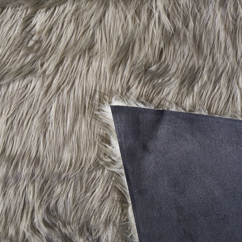 Tapis gris foncé Brennan, Rectangle 5 pi x 8 pi
