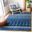 Tapis bleu marine à motif géométrique Cobos-1352226731