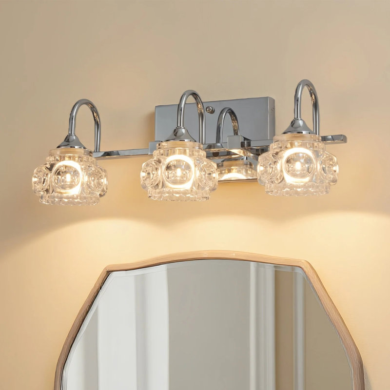 Éclairage pour meuble-lavabo en métal et chrome 3 lumières 18 po avec abat-jour en verre transparent pour salle de bain (ampoules non incluses)
