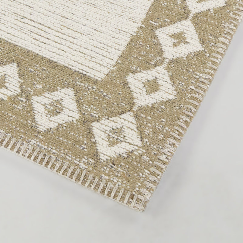 Tapis brun Amitha, Rectangle 5 pi 3 po x 7 pi